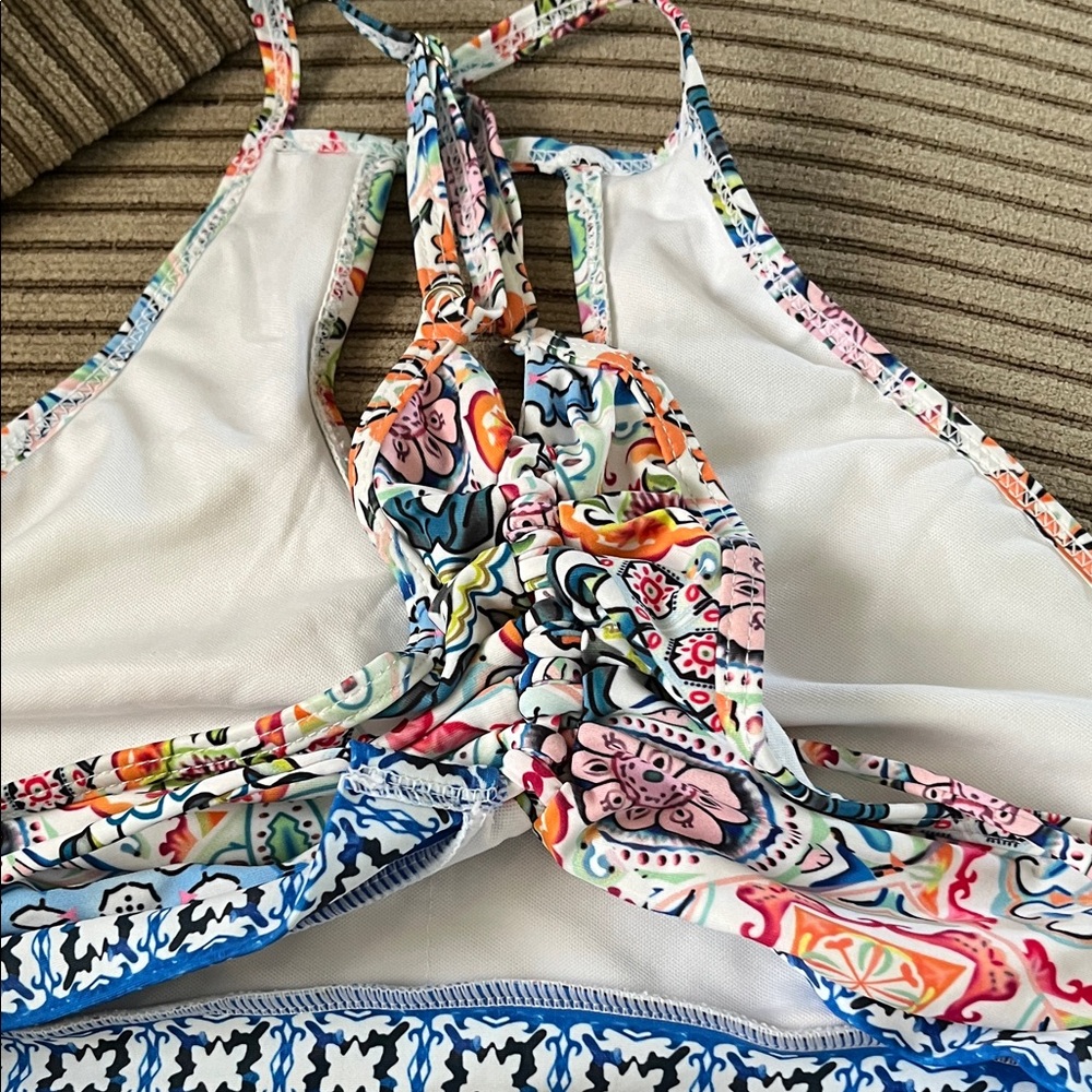 Cupshe Multicolor Bikini Set - Picture 3 of 3